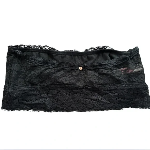 Victoria Secret All Over Lace Bandeau - Picture 2 of 3